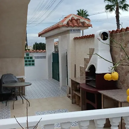 Lovely Detached 3 Bedroom Villa, Communal Pool In Quesada Ciudad Quesada