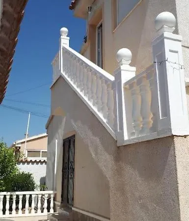 Villa Lovely Detached 3 Bedroom Villa, Communal Pool In Quesada