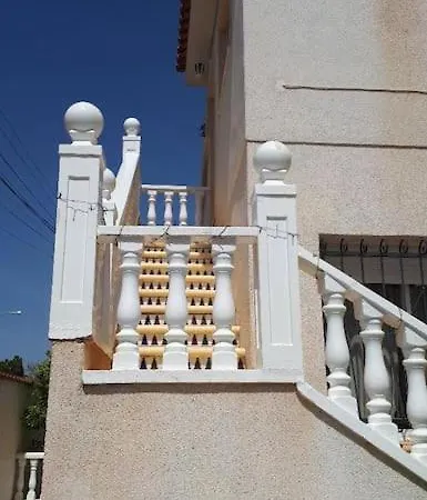 Villa Lovely Detached 3 Bedroom Villa, Communal Pool In Quesada Ciudad Quesada