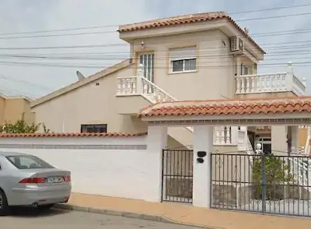 Lovely Detached 3 Bedroom Villa, Communal Pool In Quesada Ciudad Quesada