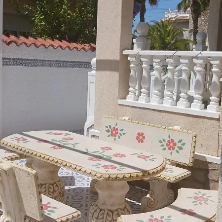 Lovely Detached 3 Bedroom Villa, Communal Pool In Quesada * Ciudad Quesada